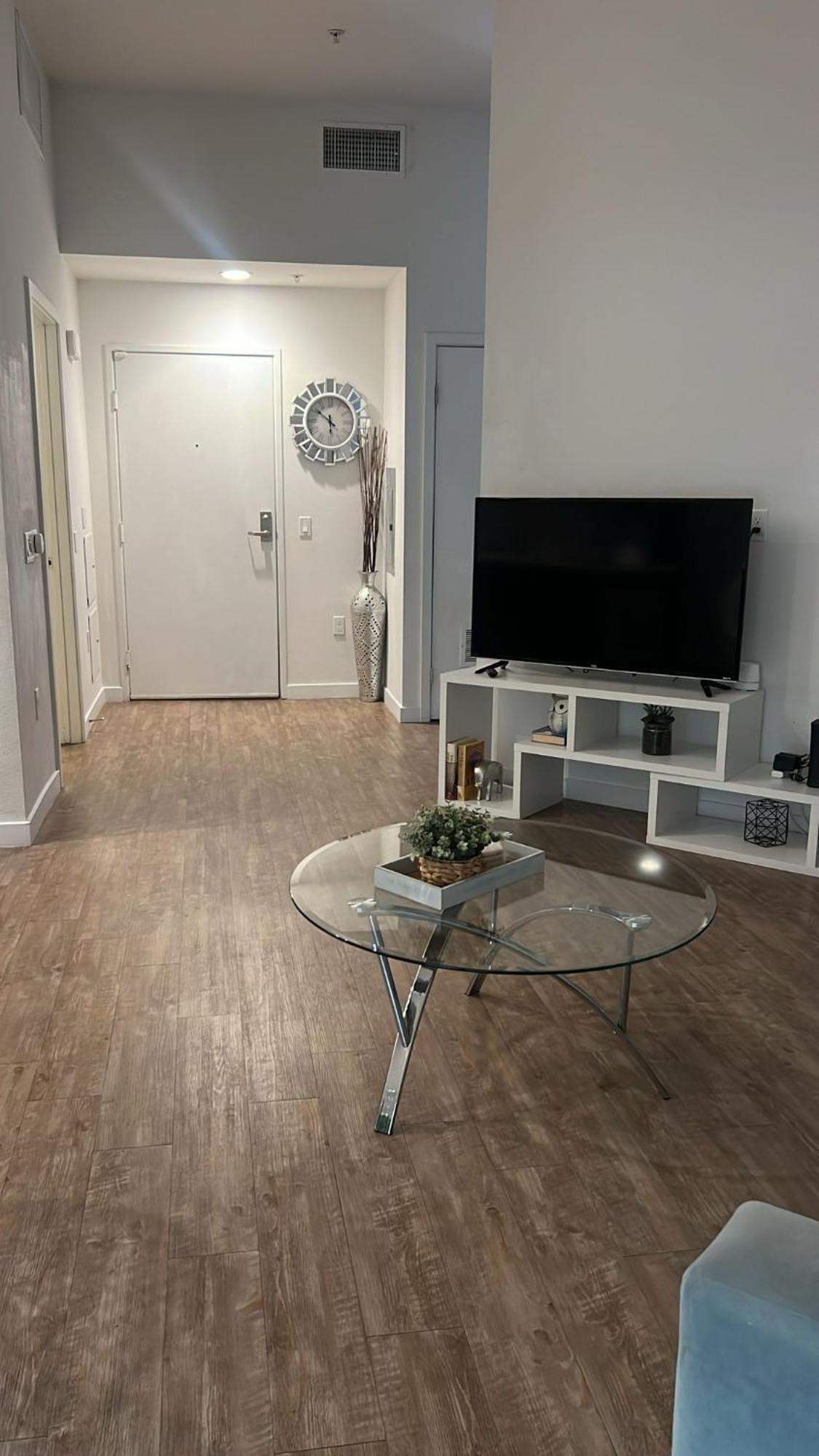 Exceptional Loft Free Parking And Wifi Apartment Los Angeles Luaran gambar